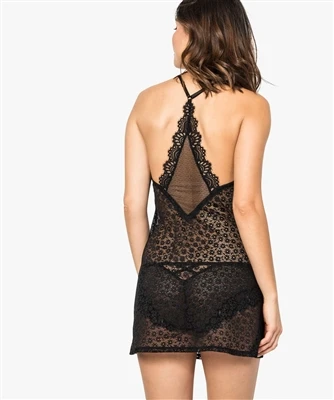 How Many Pairs Of Pajamas Should A Woman Have?